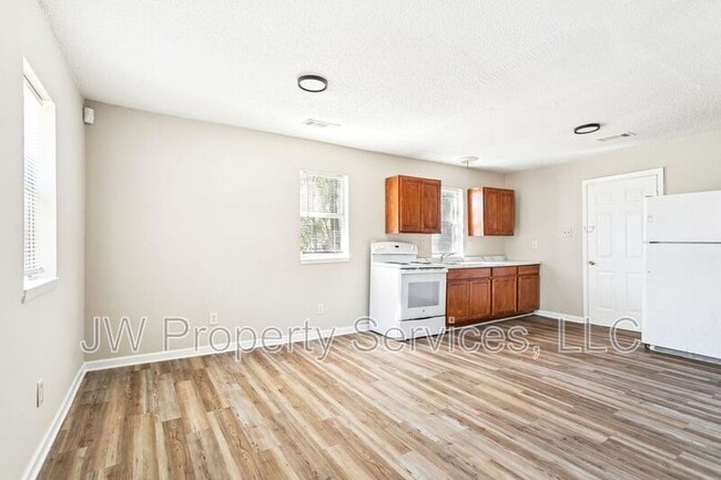 Photo - 206 Sunset Dr