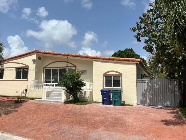 Building Photo - 3310 SW 82nd Ave Rental