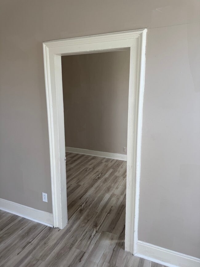 Photo - 1832 Franklin Ave