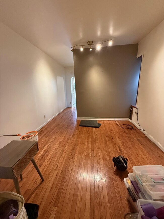 Photo - 415 E 187th St Apartment