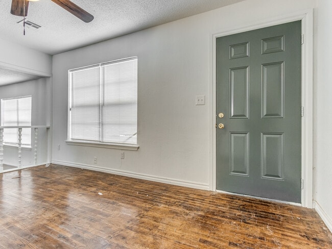 Photo - 6107 Jacks Ave