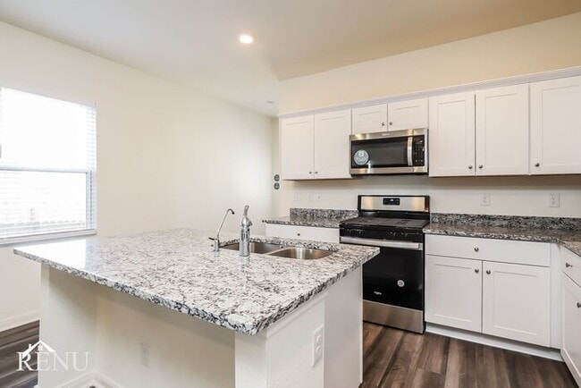 Photo - 5251 Dawn Break