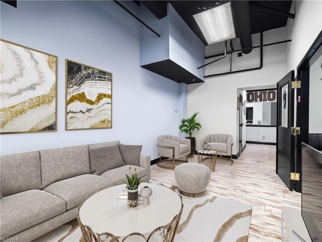 Photo - 408 W Saint Clair Ave Unidad 230