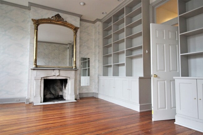 Building Photo - 1513 Bolton St Unit #2