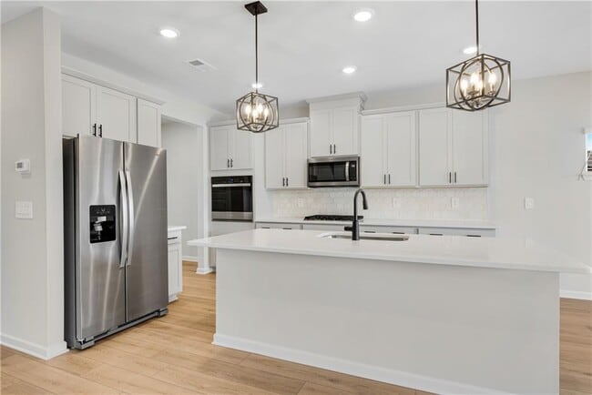 Photo - 2938 Sweet Red Cir