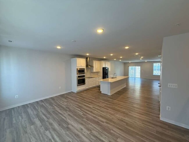 Photo - 5912 Whitehurst Ln