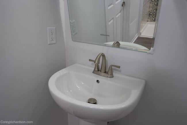 Photo - 727 Grandmas House Unit 2,3