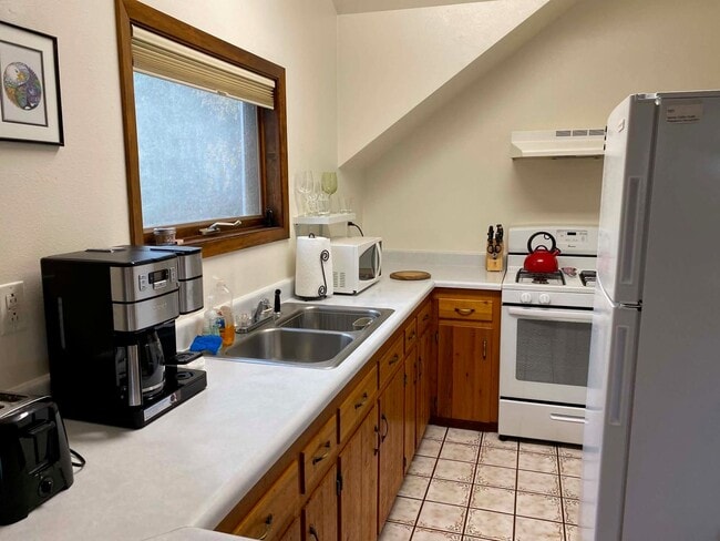 Photo - 37905 Hall Rd