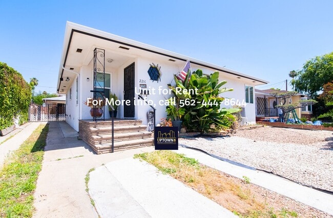 Building Photo - House - 3 Bedrooms / 2 Baths / Montebello