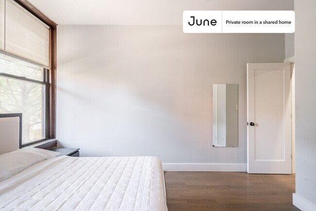 Photo - Room in Shared 4 bed/2 bath home Unit D