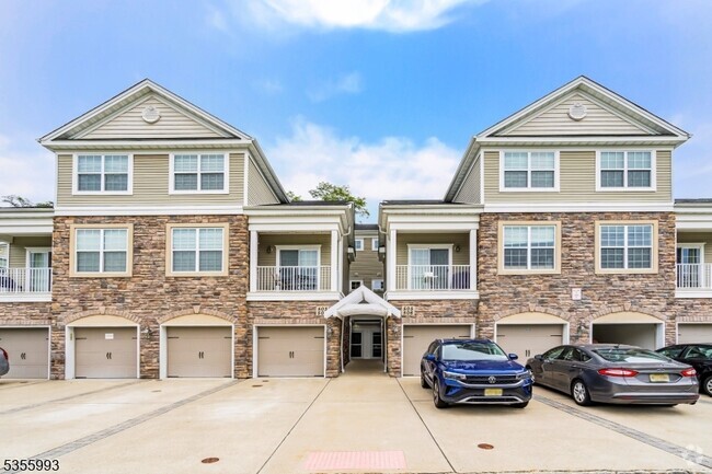 Building Photo - 503 Waterview Ct Rental