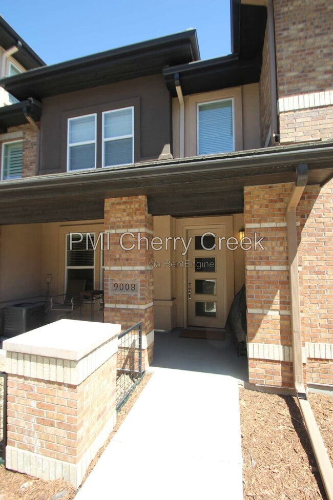 Building Photo - 9008 E Caley Way
