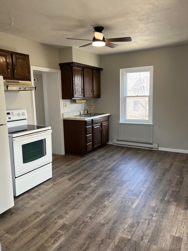 Cocina - 445 Main St Unidad B