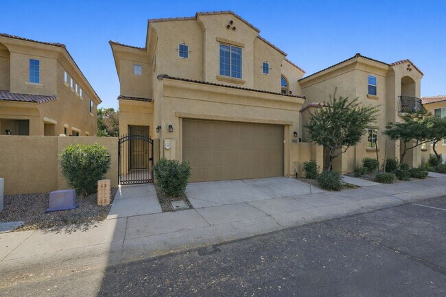 Photo - 1367 S Country Club Dr