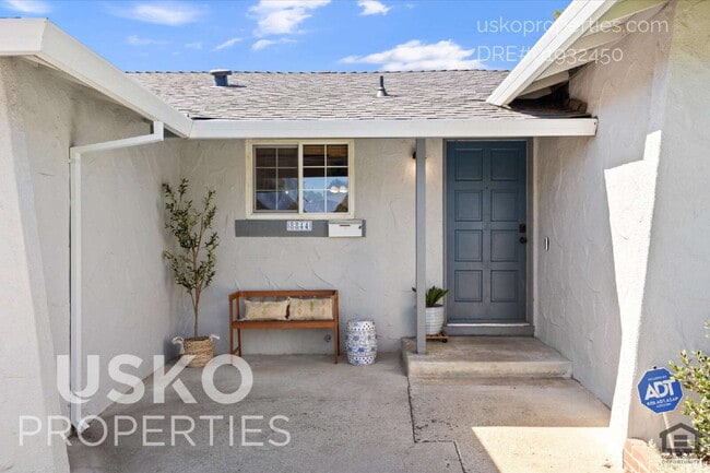 Photo - 8844 Garden Glen Way