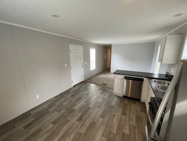 Photo - 270 Spruce