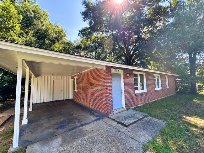Photo - 1250 Druid Dr