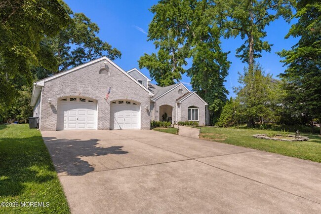 Photo - 415 Windermere Ave