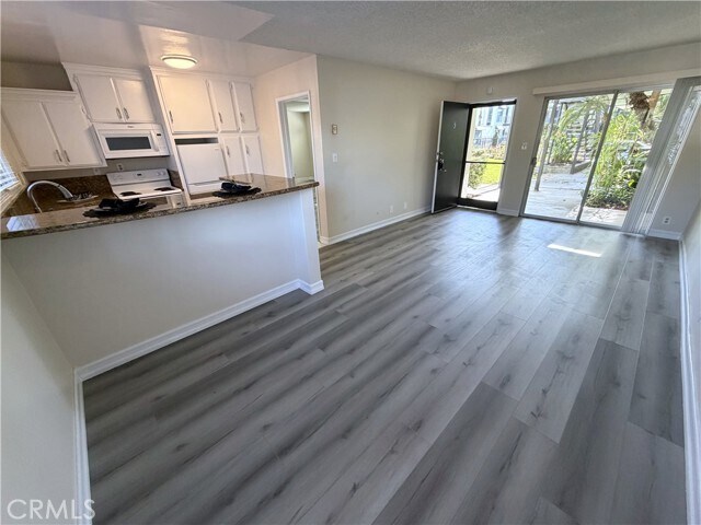 Photo - 931 W 19th St Unidad 5