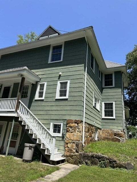 Photo - 56 Bancroft Park