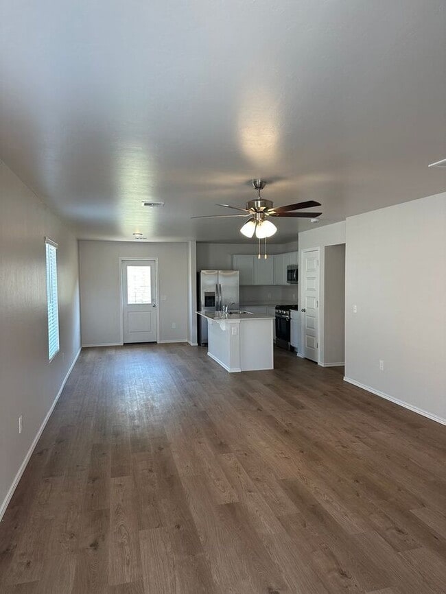 Photo - Pre-Lease This Beautiful 3-Bedroom, 2-Bath Home with a Beautifully Landscaped Yard in Yukon