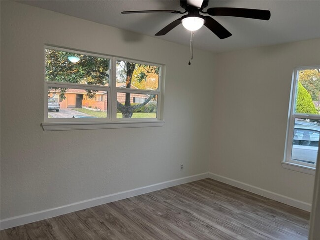 Photo - 1310 Canterview Dr