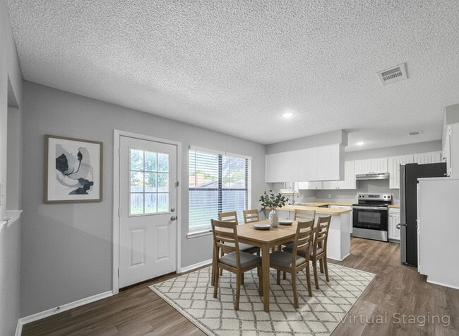 Photo - 1801 Briar Run