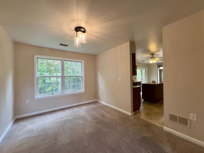 Photo - Charming 4 Bedroom/3.5 Bathroom Home in Ha...
