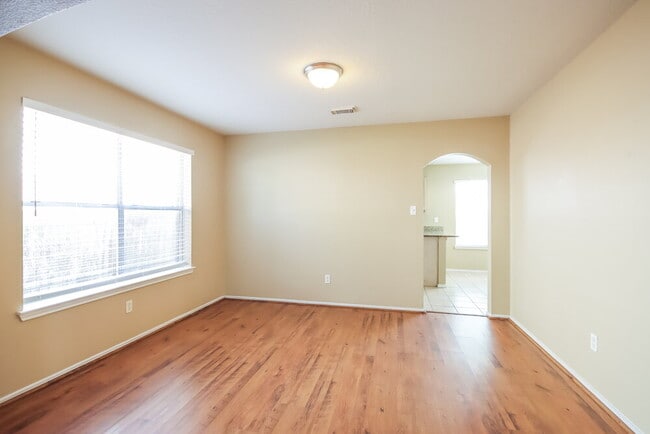 Photo - 2610 Heather Knoll Dr