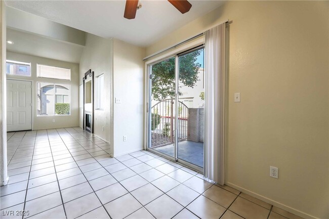 Photo - 6833 Coral Rock Dr