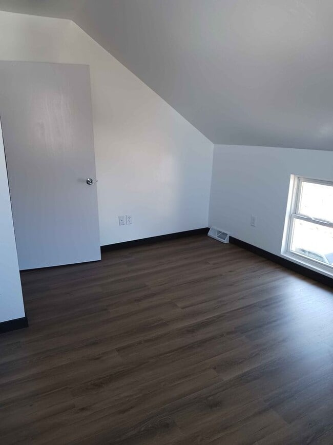 Photo - 1260 Day St Unidad 1260 Day Front