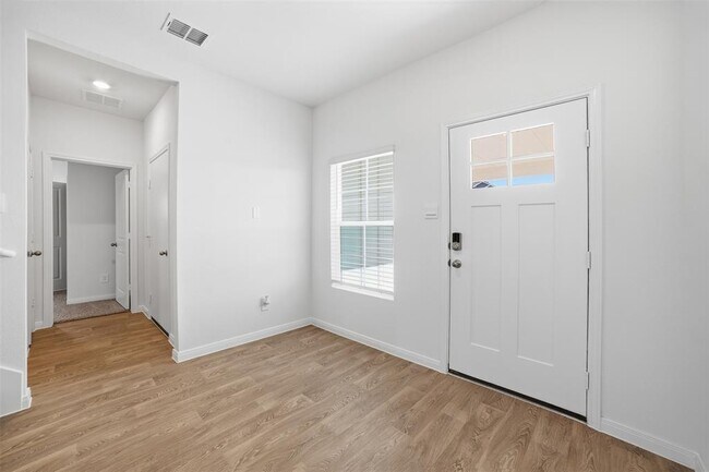 Photo - 246 Shenandoah Dr