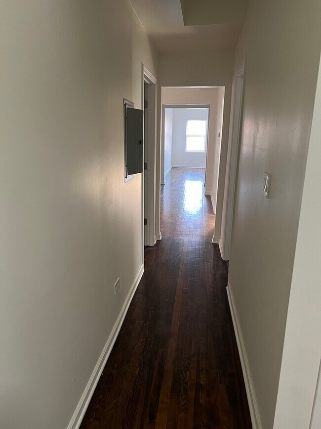 Photo - 5427 W Quincy St