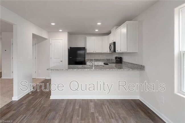 Photo - 2232 Balmore Ave