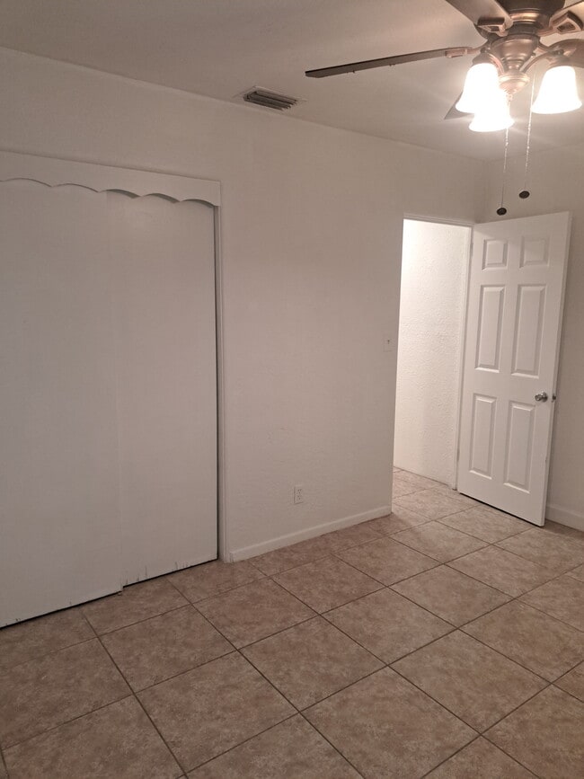 Photo - 4926 David Ave