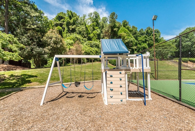 Photo - Laurel Ridge Apartments