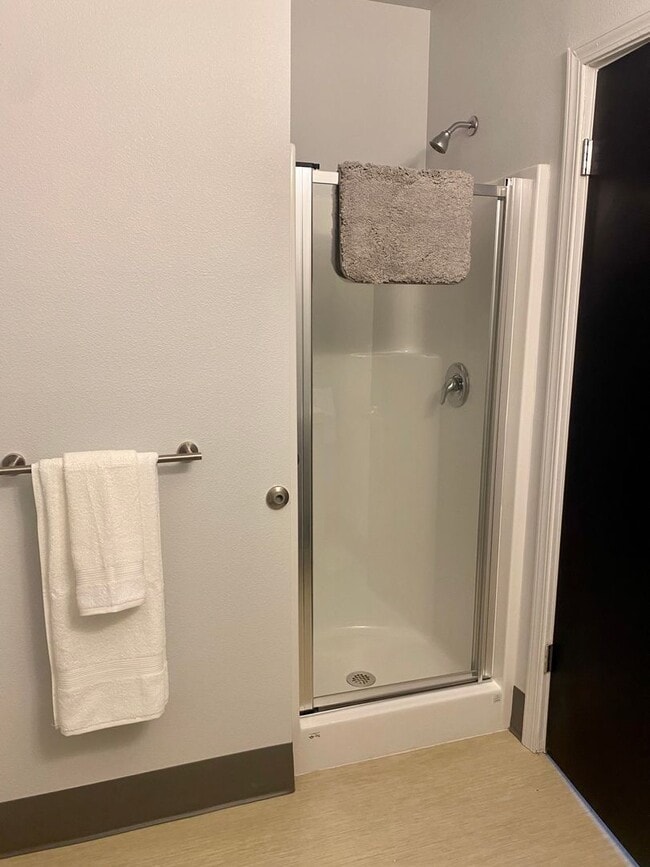 Photo - Available NOW! 1 bed 1 bath apartment