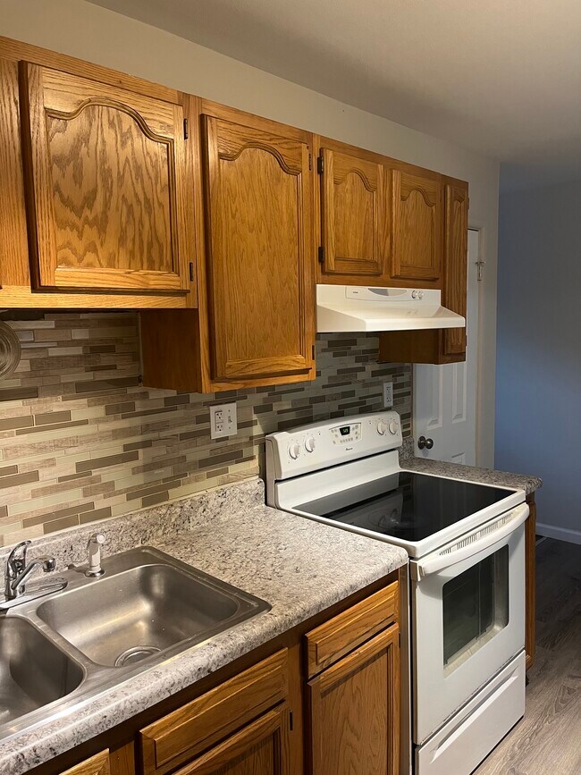 Photo - 2526 Gravois Rd