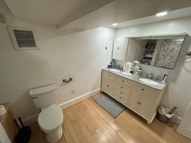 Photo - 15 Orchard St Unit #1