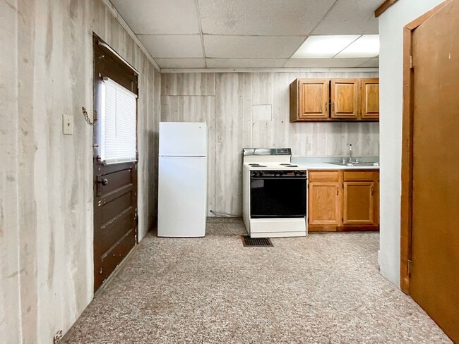 Photo - PRELEASING for AUGUST! Close to Campus Unit 1507 #1