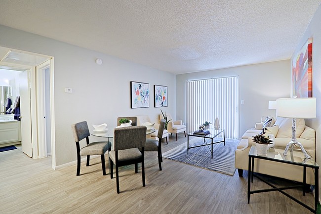 Summers Point Apartments For Rent in Glendale, AZ | ForRent.com