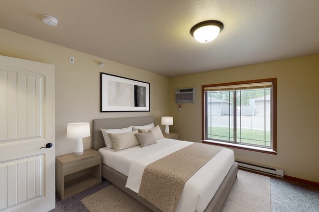 Photo - Williston Garden