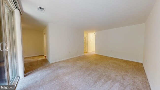 Photo - 1425 Northgate Square Unit 1425-31A
