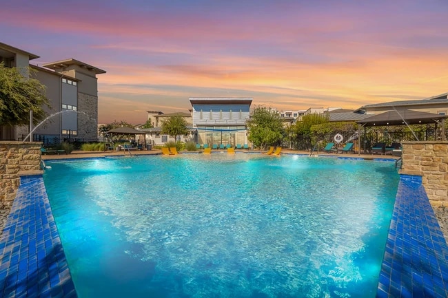 Building Photo - Summit at Rivery Park Rental
