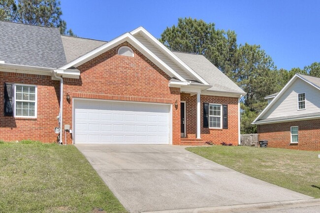 Photo - 3 Bedroom 2.5 Bath Townhouse