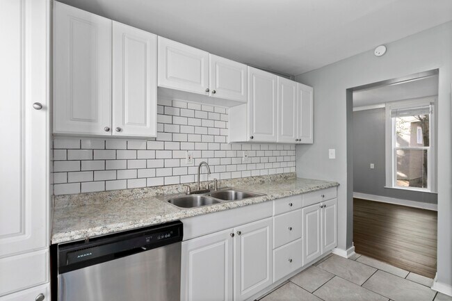 Photo - 4132 Locust St
