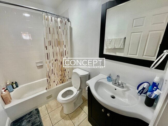 Photo - 243 Northampton St Unit 2