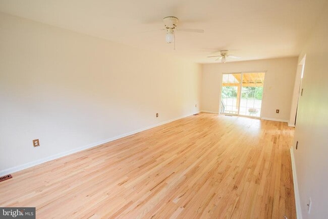 Photo - 211 Laurel Ave