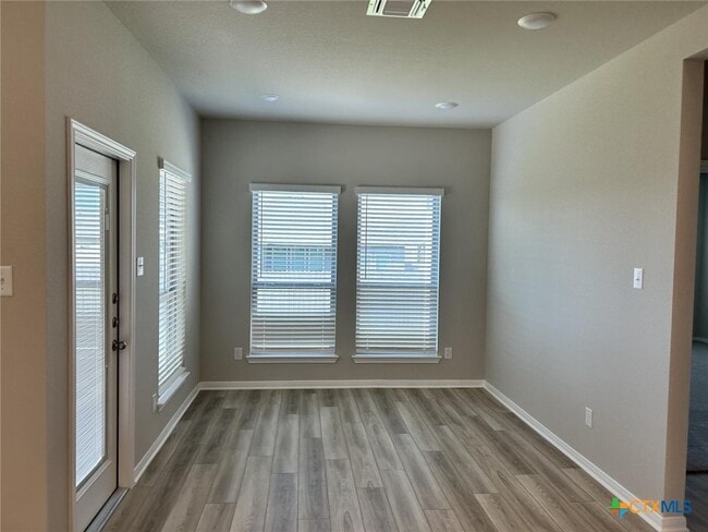 Photo - 10211 Six Shooter Ln
