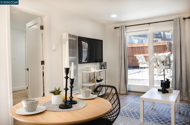 Photo - 4815 Appian Way